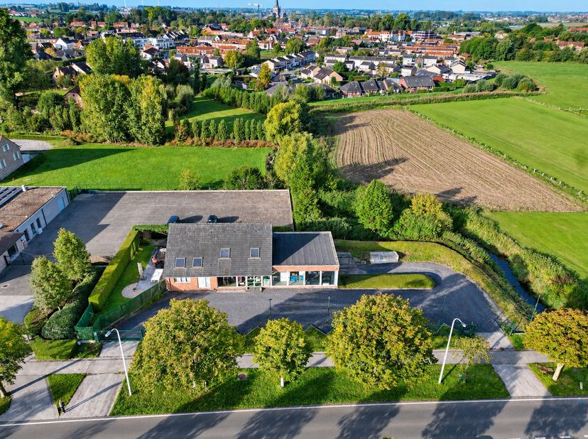 Bedrijfsvastgoed te koop in Meensesteenweg 96,
                    8890 Dadizele