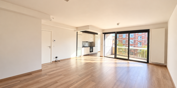 Appartement te huur in Avenue Edouard de Thibault 49, 1040 Etterbeek