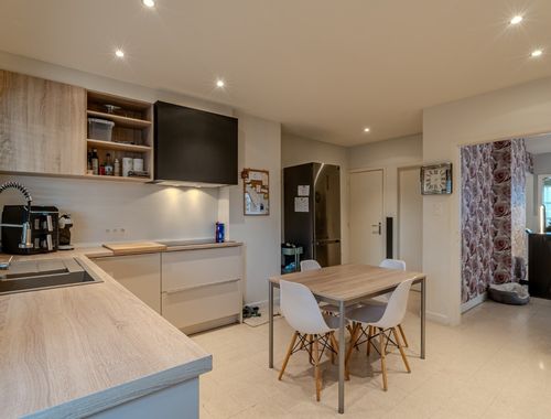                             Woning te koop in Oostrozebeke
