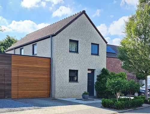                                         Eengezinswoning te koop in Bilzen, € 395.556
