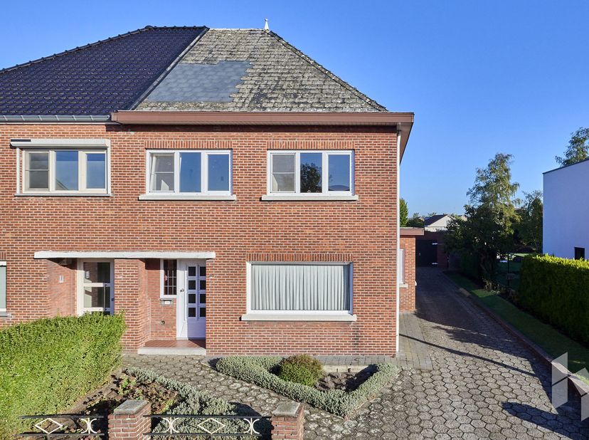 Maison à vendre à Lutlommel 215,
                    3920 Lommel