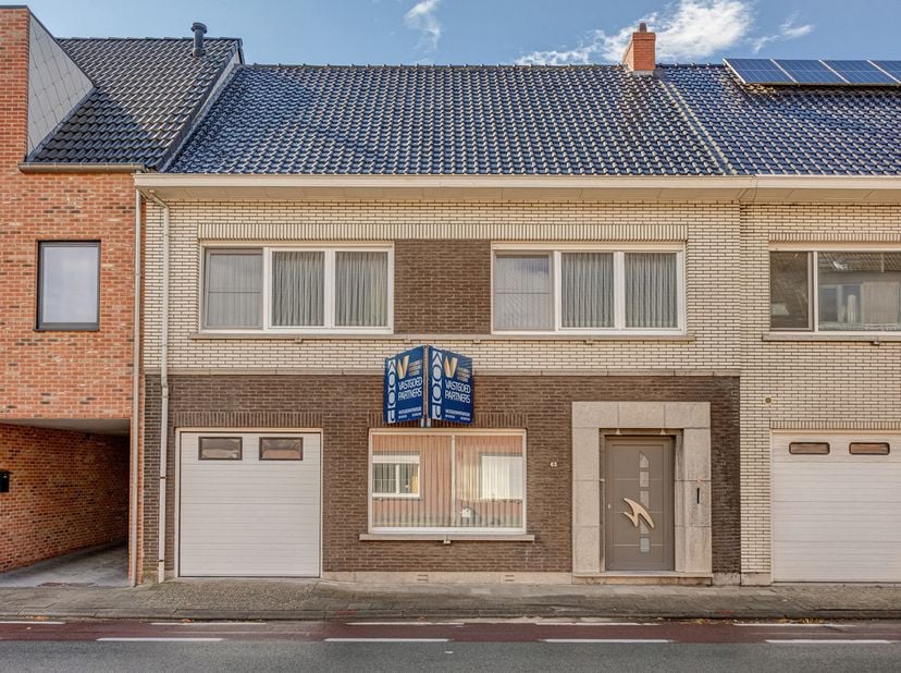 Huis te koop in Kerkstraat 63,
                    2340 Vlimmeren