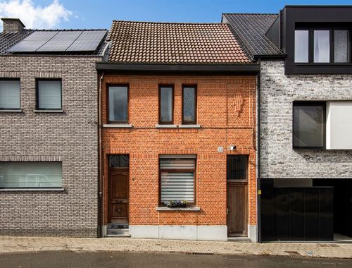                                         Eengezinswoning te koop in Bazel, € 349.000
