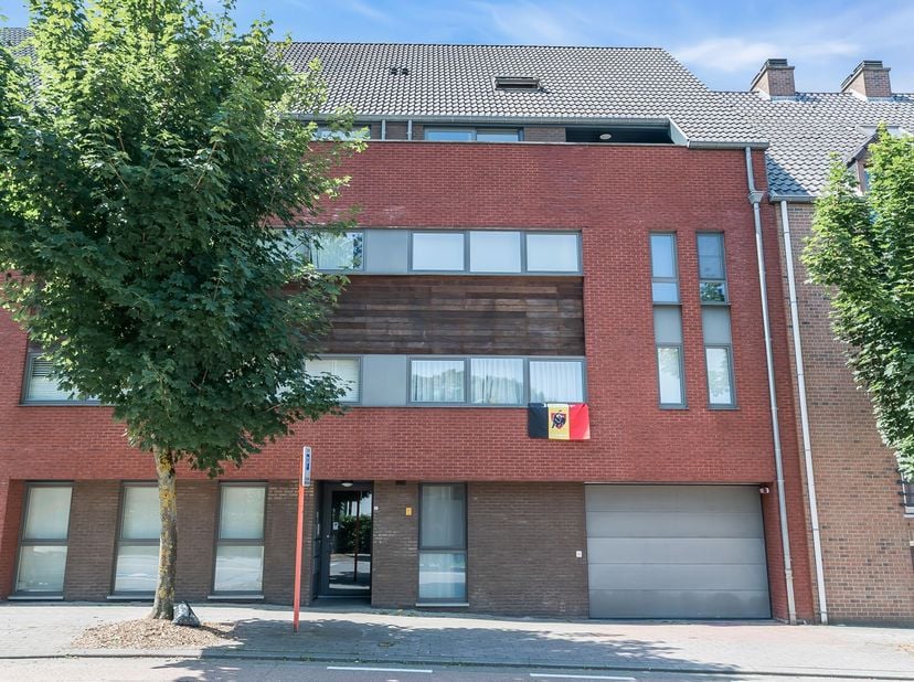 Welkom op de Nieuwe Kuilenweg 31/32 in Genk.<br />
<br />
Bent u op zoek naar een ruim instapklaar appartement met 3 slaapkamers in Genk?<br />
Zoekt