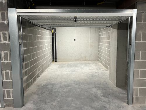                                         Garagebox te huur in Harelbeke, € 120
