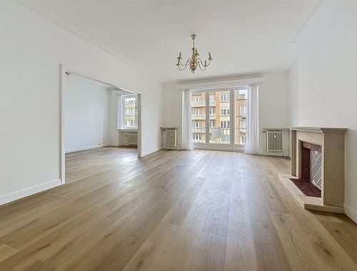                                         Appartement à louer à Ixelles, € 1.850
