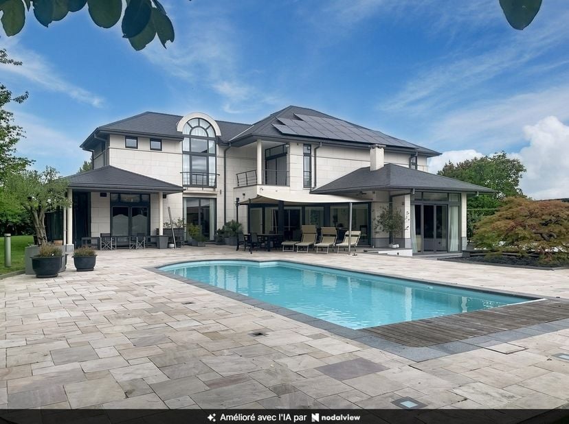 Huis te koop in ,
                    1410 Waterloo