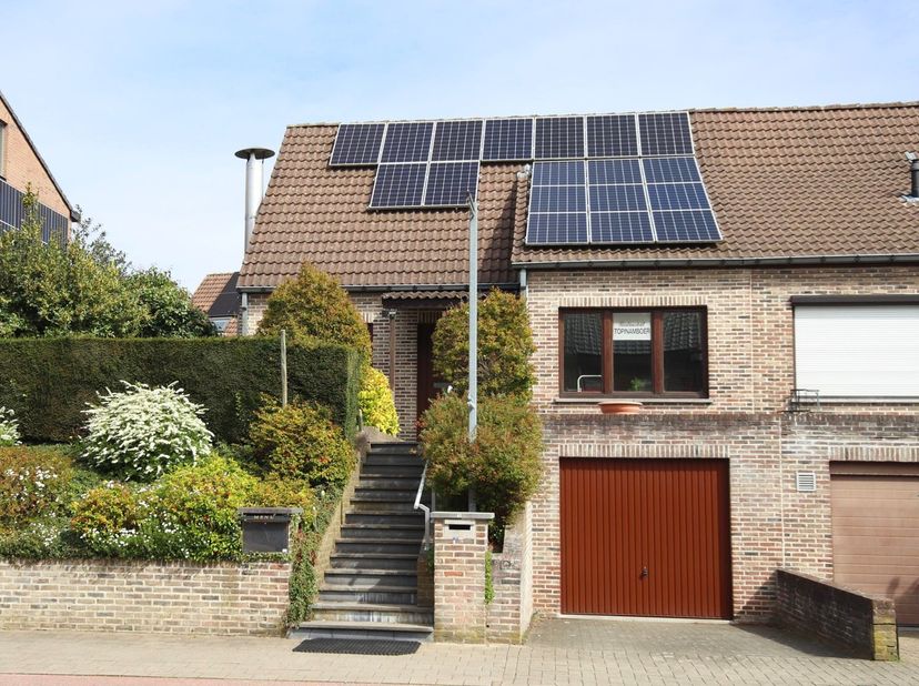 IN OPTIE - VERKOOPOVEREENKOMST IN OPMAAK.<br />
<br />
Maar mail ons gerust (info@immoanthonis.be) indien interesse in het pand en als u op de hoogte