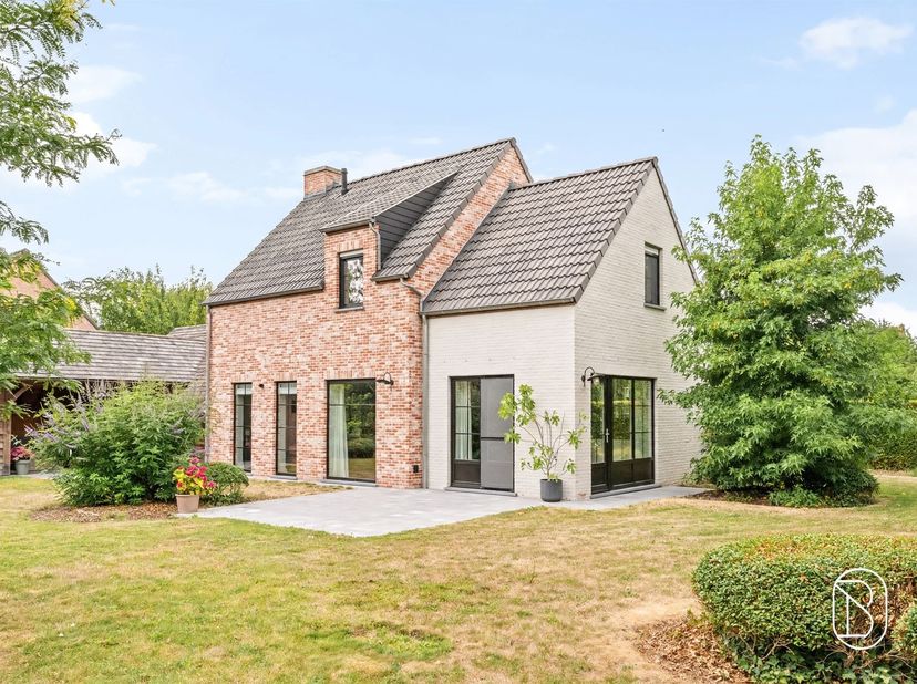 Huis te koop in Clos de la Sucrerie 5,
                    7760 Escanaffles
