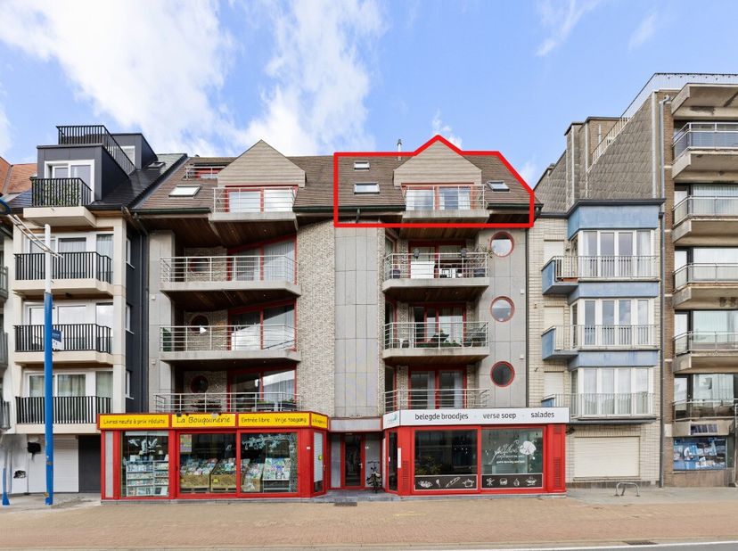 Appartement te koop in Koninklijke Baan 190 bus 0402,
                    8670 Koksijde