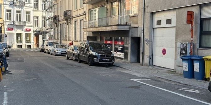 Garage à vendre à Capitaine Crespel  47-49, 1050 Ixelles