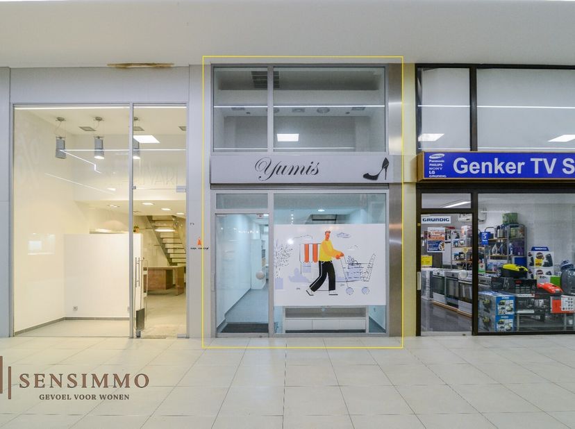 Bien professionnel à vendre
                    à 3600 Genk