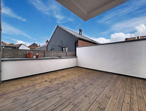                                         Appartement à louer à Ixelles, € 1.400
