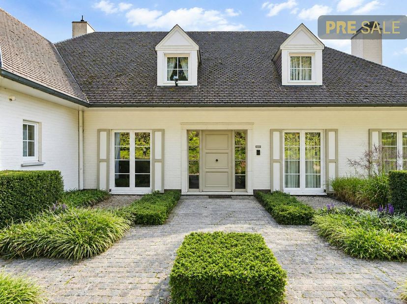 Huis te koop in Kortrijkse Heerweg 135,
                    8540 Deerlijk