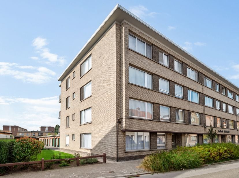VENTE EN RENTE Maximum 12 ans sur deux têtes : ♂ 07/02/1947 et ♀ 05/07/1949.<br />
Bouquet 54 900,00 € – mensualité 455,00 € (occupé). En cas de vacan