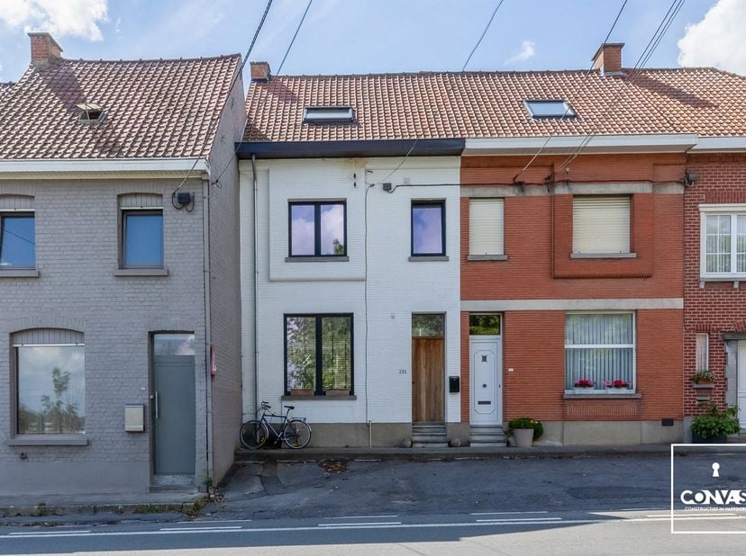 Huis te koop in Lauwsestraat 231,
                    8500 Kortrijk