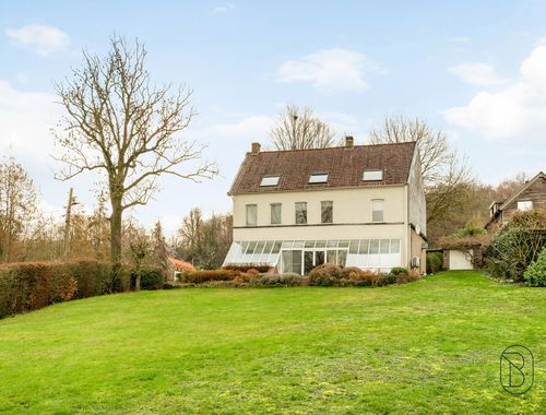                                         Woning te koop in Orroir, € 450.000
