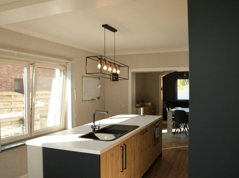 Maison à vendre à Hannuitsesteenweg 195,
                    3401 Walsbets