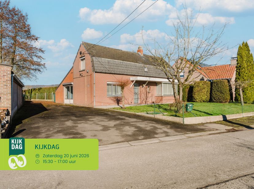 Ben je op zoek naar een rustig gelegen woning met een adembenemend zicht? Dit is uw kans!<br />
Aan de voet van de gekende Trieu helling in de rustige