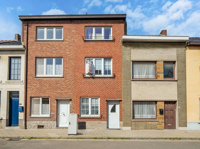Maison à vendre à Chaussée de Charleroi 389,
                    6220 Fleurus