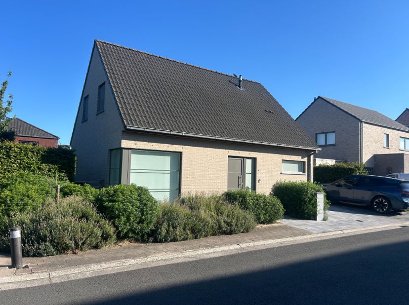 Maison à louer
                    à 8550 Zwevegem