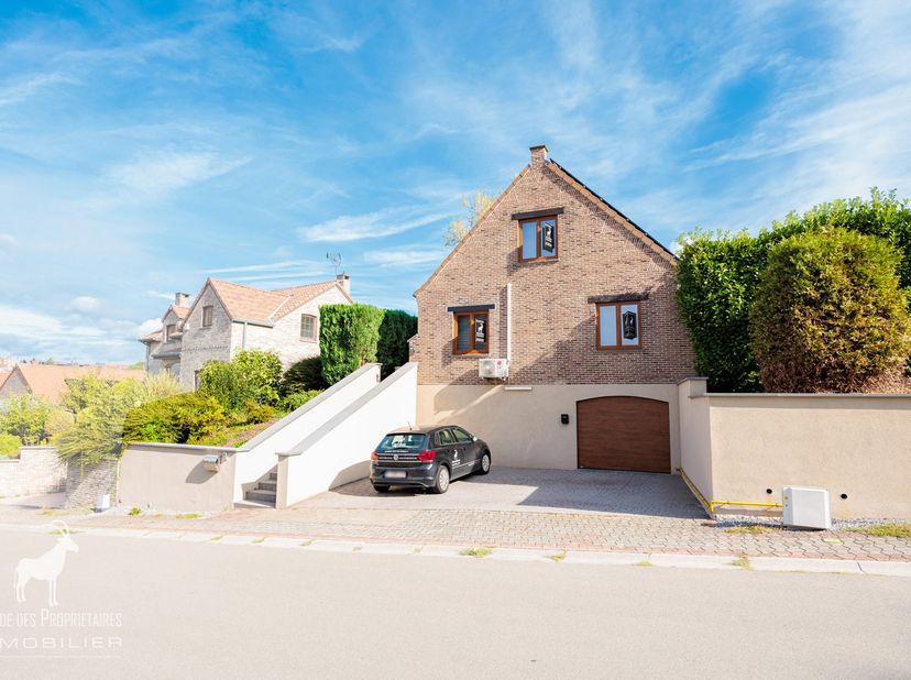 Huis te huur in ,
                    7170 La Hestre
