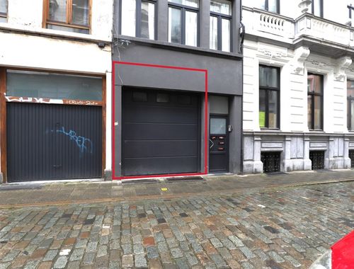                                         Garage à louer à Antwerpen, € 500
