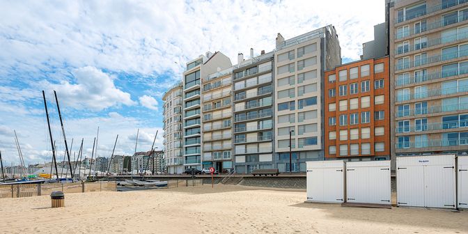 Appartement te koop in Zeedijk-Duinbergen 415 bus 82, 8301 Duinbergen