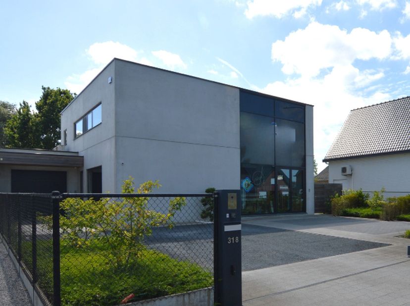 Unieke kans: wonen en werken in Boortmeerbeek!<br />
<br />
Deze nieuwbouw woning uit 2018 biedt u het beste van twee werelden: een comfortabele privé