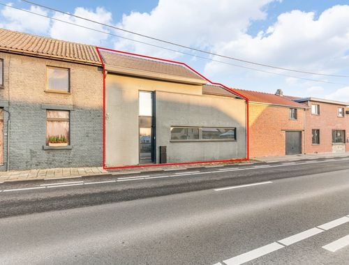                                         Woning te koop in Henis, € 350.000
