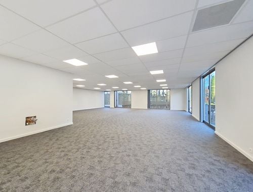                                         Bureaux à louer à Sint-Martens-Latem, € 1.552
