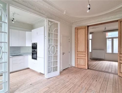                                         Appartement à louer à Antwerpen, € 850

