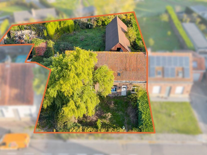 Huis te koop in Poperingseweg 450,
                    8908 Vlamertinge