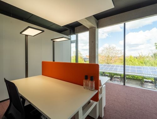                                         Bureaux à louer à Roeselare, € 951,90
