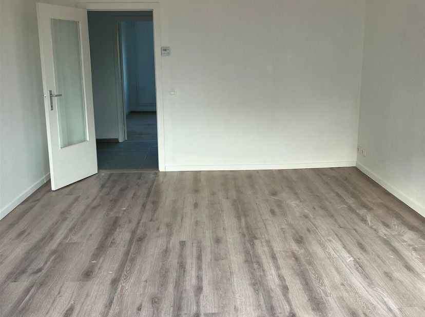 Appartement te huur in Eendstraat 8,
                    2170 Merksem