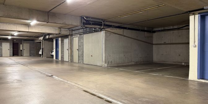Garage te koop in Jozef Van Elewijckstraat 107A, 1853 Strombeek-Bever