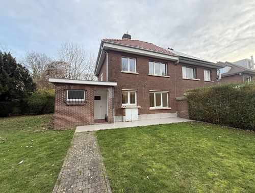                                         Maison à louer à Woluwe-Saint-Lambert, € 1.750
