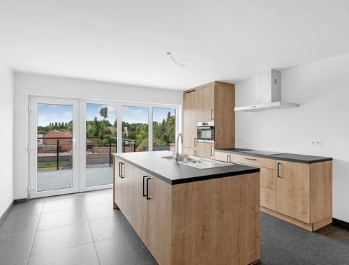                                         Appartement à louer à Schriek, € 850

