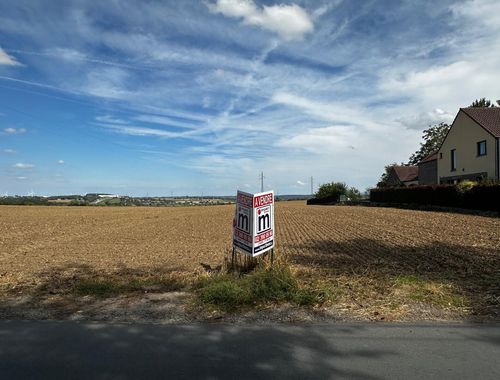                                         Terrain à vendre à Bierghes, € 185.000
