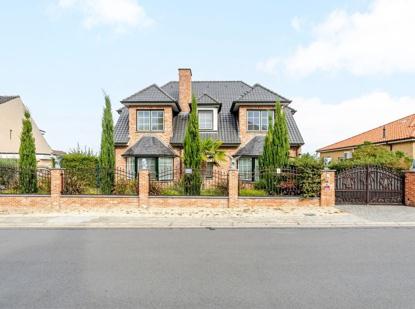 Huis te koop in ,
                    1500 Halle