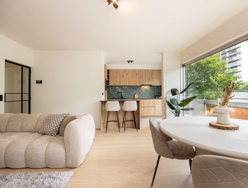                                         Appartement te koop in Merksem, € 275.000
