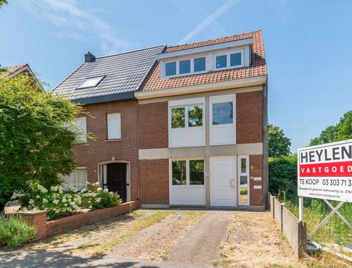                                         Eengezinswoning te koop in Ekeren, € 375.000
