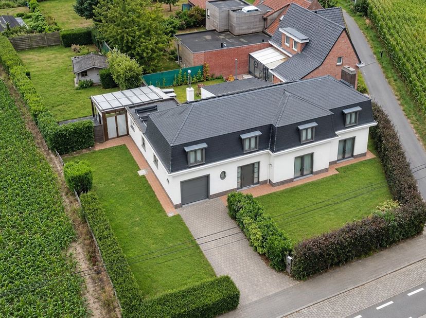 Maison à vendre à Doorniksesteenweg 488,
                    8583 Bossuit