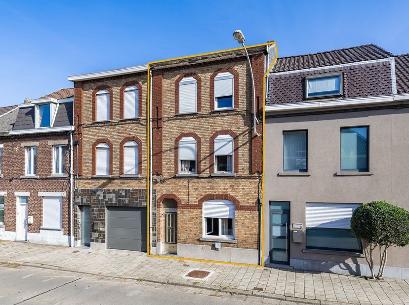 Huis te koop in Petrus Van Nuffelstraat 32,
                    9300 Aalst