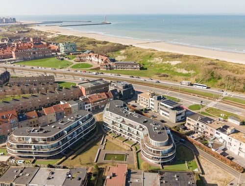                                         Appartement à vendre à Bredene, € 375.000
