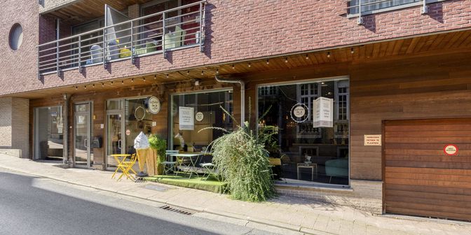 Bedrijfsvastgoed te koop in Van Cromphoutstraat 7, 9230 Wetteren