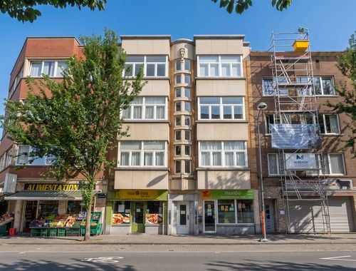                                         Appartement te koop in Elsene, € 290.000
