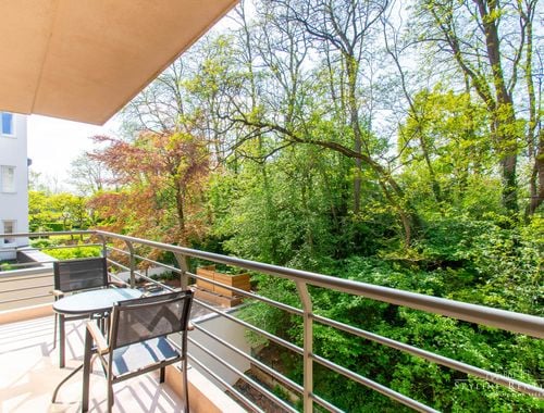                                         Appartement te huur in Oudergem, € 1.500
