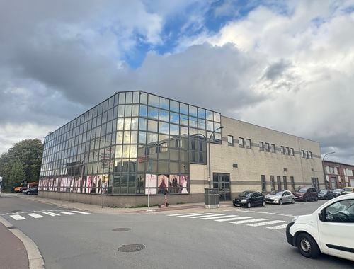                                         Bâtiment d’entreprise à vendre à Merksem, € 5.000.000
