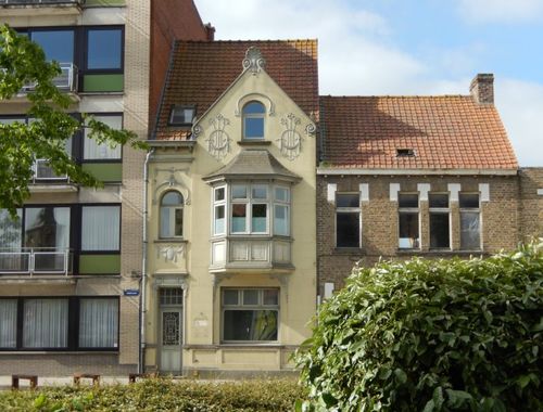                                        Bien commercial à louer à Diksmuide, € 600
